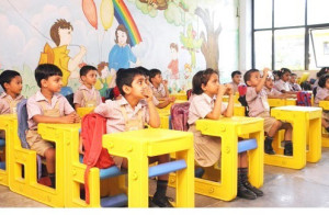 مہنگا اسکول، سستا اسکول